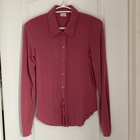 Aritzia pose longsleeve - Picture 1 of 2